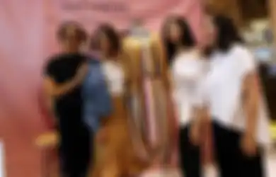 Rayakan Ulang Tahun ke-10, COTTONINK Kolaborasi Bareng Isyana Sarasvati dan Vanesha Prescilla