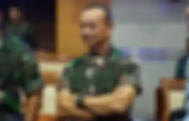 Mantan Orang Nomor Satu di TNI AD Gembleng Sendiri Anaknya Jadi Prajurit hingga Lolos dengan Nilai Istimewa, Kini Justru Dilarang Masuk Pangkalan yang Sama dengan Bapaknya, Begini Kisahnya yang Tak Disangka-sangka