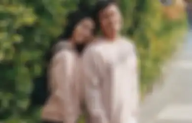 Baru Pacaran, Ini Potret Kemesraan Jojo Suherman dan Clairine Clay. Romantis!