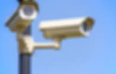 Niat Cari Hantu di Rumah Pakai CCTV, Pria Ini Malah Berhasil Rekam Pemandangan Mengerikan yang Buat Kehidupannya Berubah Drastis, Istrinya Sampai Gemetar dan Menangis