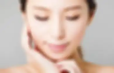 Kulit Sensitif Lebih Calm dan Anti Iritasi, Pakai 5 Skincare Malam Ini