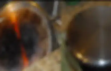 Ingin Panci Bebas dari Gosong dan Berkerak? Manfaatkan 4 Bahan Dapur Ini, Nyesel Baru Tahu!