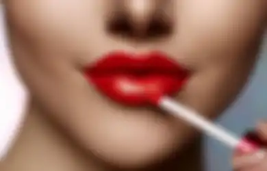 4 Warna Lipstik yang Cocok Buat Kulit Sawo Matang Agar Lebih Glowing