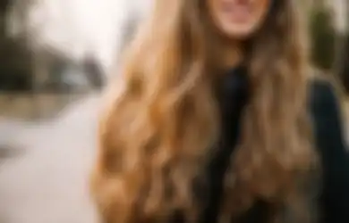 Biar Enggak Rusak, Ini Dia Tips Mudah Merawat Rambut Berwarna!