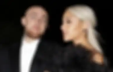 Rilis Lagi Album Yours Truly, Ariana Grande Throwback Momen Bikin MV The Way Bareng Mac Miller