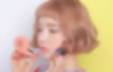 Jangan Keliru, Ini Perbedaan Cushion dan Bedak Menurut Makeup Artist
