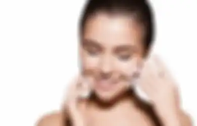 Lebih Bagus Cleansing Oil atau Cleansing Balm? Ini yang Lebih Cocok