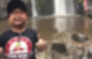Sepi Job, Pelawak Ini Sampai 2 Mobil untuk Cukupi Kebutuhan Hidup Keluarga, Istri Jualan Baju Online