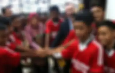 Begini Momen Pertama Mochamad Supriadi Setibanya di Liverpool
