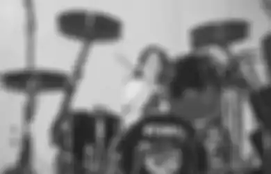 Dave Grohl Ngaku Jiplak Style Nge-drum Musisi Disko di Album 'Nevermind' Nirvana