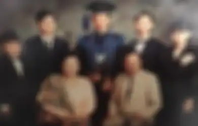 Kini Hidup Nyaman Bareng Istri Muda dan Gaji Rp 170 Juta, Intip Foto-foto Muda Ahok yang Jarang Diketahui Orang, Ternyata Jadi Anak Mama