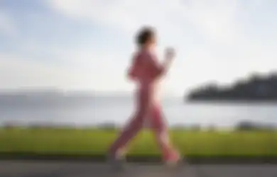 5 Manfaat Berjalan Kaki Bagi Kesehatan, Pikiran Jadi Lebih Tenang!