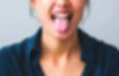Cek Kondisi Kesehatan Lewat Warna Lidah. Ungu Paling Berbahaya!