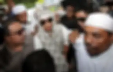 Ribut Gegara Hal Sepele Ini, Habib Bahar bin Smith Pukul Pria Gay dalam Bui, Foto Korban Banyak Dicari 