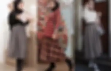 5 Tren Gaya Hijab 2019 Dengan Rok Motif Kotak-Kotak, Jangan Sampe Ketinggalan!