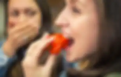 Penderita Asam Lambung Pantang Konsumsi Makanan Pedas, Ini Tips Jika Ingin Makan Sambal Tanpa Nyeri Perut