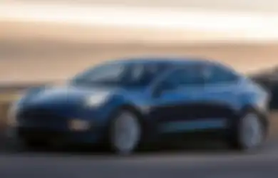 Hacker Ditantang Bobol Keamanan Mobil Tesla, Hadiahnya 12 Milyar