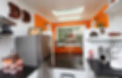 Agar Rumah Adem Tanpa AC, Cara Mengakali Rumah dengan Plafon Rendah
