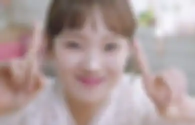 Buat Pemalas, Cukup Pakai 3 Skincare Ini untuk Rawat Kulit Tiap Hari!