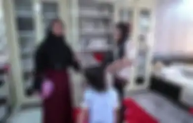 Padahal Punya Koleksi Barang Branded di Kamar Pribadinya, Rupanya Ayu Ting Ting Masih Iri Lihat Deretan Sepatu Mewah Selebriti Satu Ini: Dia Kayanya Diem-diem ya Bor