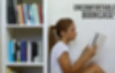 8 Ide Desain Rak Buku Buatan Sendiri, Bisa Hemat Biaya dan Ruang