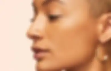 Jangan Ditiru! 4 Teknik Makeup Ini Cuma Bikin Wajah Terlihat Kusam