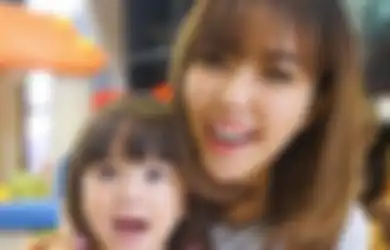 Gisel Posting Foto Bareng Gempi dengan Caption Menyentuh dan Disebut Pencitraan, Netizen: Geli Lihatnya!
