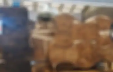 Uniknya Lemari Kayu dari Suar dan Sonokeling, Fungsional dan Eksotis