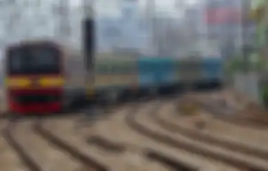 Wajib Tahu! Pastikan Lengkapi 2 Syarat Terbaru Ini Saat Naik KRL!
