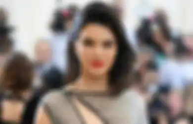 Kendall Jenner Rajin Tulis Diary Tiap Hari Untuk Jaga Kesehatan Mental