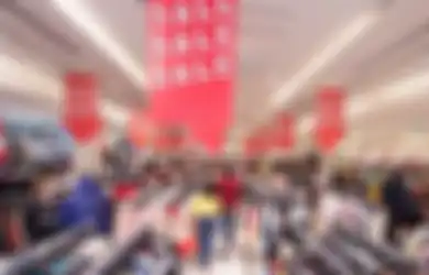 Remaja Sulit Mengatur Keuangan Akibat Kalap Diskon? Coba 5 Tips Ini!