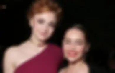‘Game of Thrones’ Tamat, Pesan Mengharukan Emilia Clarke dan Sophie Turner Bikin Baper!