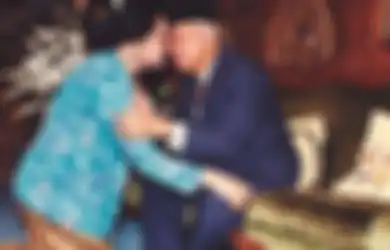 Santer Isu Baku Tembak Kedua Putranya Hingga Mengenai Ibu Tien Soeharto, Sosok Dekat dengan Soeharto Justru Beberkan Fakta Sebenarnya. Dia Pun Jadi Saksi Kepergian Sang Ibu Negara