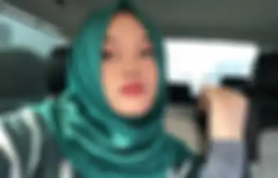 Karena Aksesoris Ini, Putri Delina Ditertawakan Netizen! Kok Bisa Sih?