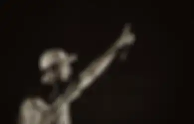 Mike Shinoda Siap Rilis LP Solo Digarap Bareng Fans, Ini Tanggal Mainnya!