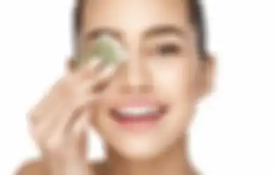 Jangan Langsung Dibuang, Manfaatkan Kantung Teh Celup Untuk Kecantikan Berikut ini, Hilangkan Mata Panda Hingga Bibir Kering