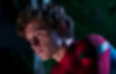 Alami 'Midlife Crisis', Tom Holland Pengen Break dari Dunia Akting