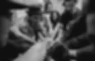Dialah Tukang Foto yang Jadi Saksi Pernikahan Tertutup Glenn Fredly dan Mutia Ayu. Yuk, Kita Kenalan...