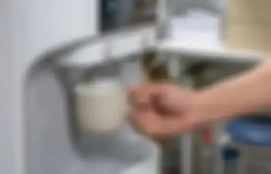 Sepele Namun Bikin Cepat Rusak! Inilah 4 Kebiasaan Buruk dalam Menggunakan Dispenser yang Perlu Kamu Tahu