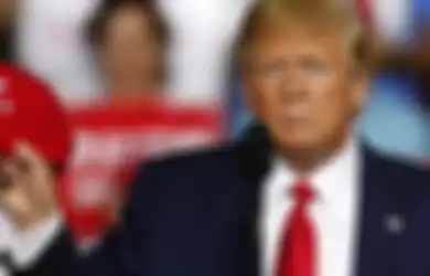 Meta Izinkan Donald Trump Buka Facebook dan Instagram