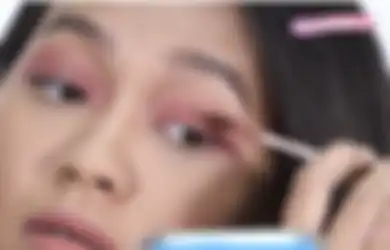 Gini Tutorial Membuat Eyeshadow Pakai Lipstik atau Lip Cream