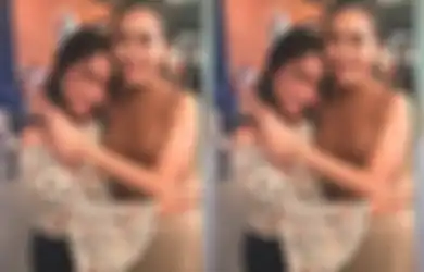 Kenakan Baju Muslim Panjang, Ayu Ting Ting Kunjungi Makam Sosok Spesial, Sang Pedangdut: We Miss U