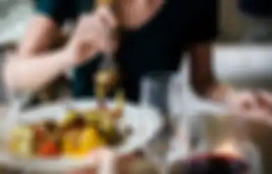 Jangan Kalap! Begini Tips untuk Cegah Makan Berlebih Saat Berbuka Puasa