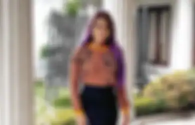 Penampilannya dalam Sesi Motret Bareng Fotografer Kondang Bikin Mata Kita Terbelalak, Putri Sulung Anang Hermansyah Ini Blak-blakan Bilang Wajah Tirus Itu dari Hasil Operasi