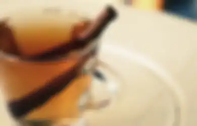 Enggak Banyak Orang Tahu, Minum Air Rebusan Kayu Manis Datangkan 5 Khasiat Ini!