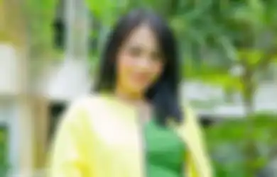 Terisak Ngaku Hamil Duluan, Mantan Personel CherryBelle Ini Blak-blakan Menyesal Tak Menjaga Hubungan Baik dengan Tuhan, Hotman Paris Beri Pujian