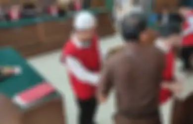 Zul Zivilia Dapat Vonis 18 Tahun Penjara, Sang Istri yang Mengaku Nyaris Gila Rela Banting Tulang Demi Menyambung Hidup, Dari Jual Semua Gitar Hingga Dagang Pakaian Online