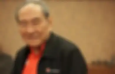 Bikin Heboh Sejagad Internet, Bolak-balik Jadi Orang Terkaya di Indonesia, Bos Djarum Kepergok Santai Makan di Warung Sederhana, Gaya Hidupnya Selama Ini Terungkap