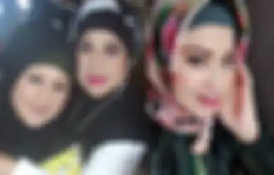 4 Kali Puasa 4 Kali Lebaran Tak Bertemu Elvy Sukaesih, Konflik Kakak Dhawiya dengan Ibunya Masih Belum Terselesaikan, Wirdha Sylvina Mohon Doa: Aku Menunggu Aja