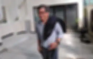 Sebut Jokowi Tak Punya Nyali Teruskan Tradisi SBY, Rocky Gerung Malah Geli Saat Dipancing dengan Performa Maruf Amin: Mungkin Itu Juga Alasannya...